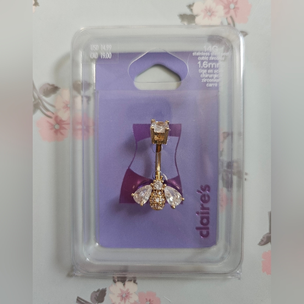 🐝 Gold Crystal Bee Belly Button Ring – Claire’s (NWT)